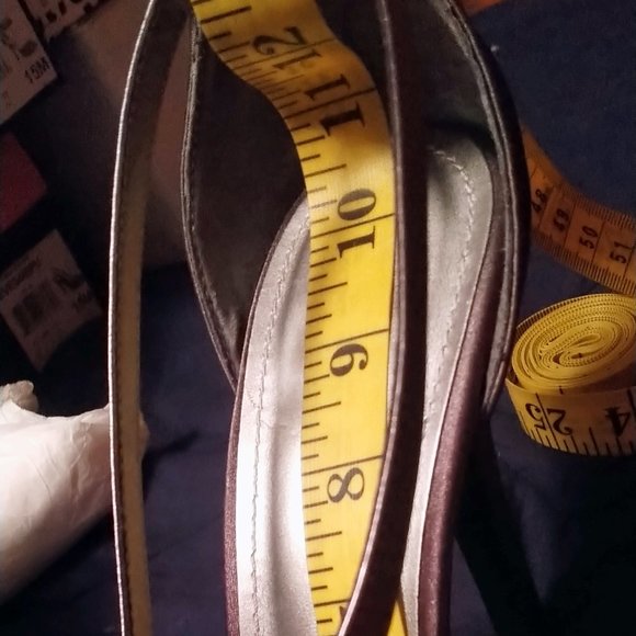 J. Renee Aleaha Pewter Satin Dorsay Heel Pumps Size 12w With Box - Picture 6 of 9